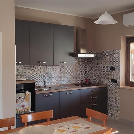 Villetta Aurora Villaggio Porto Ada A 2 Passi Dal Mare ピッツォ エクステリア 写真