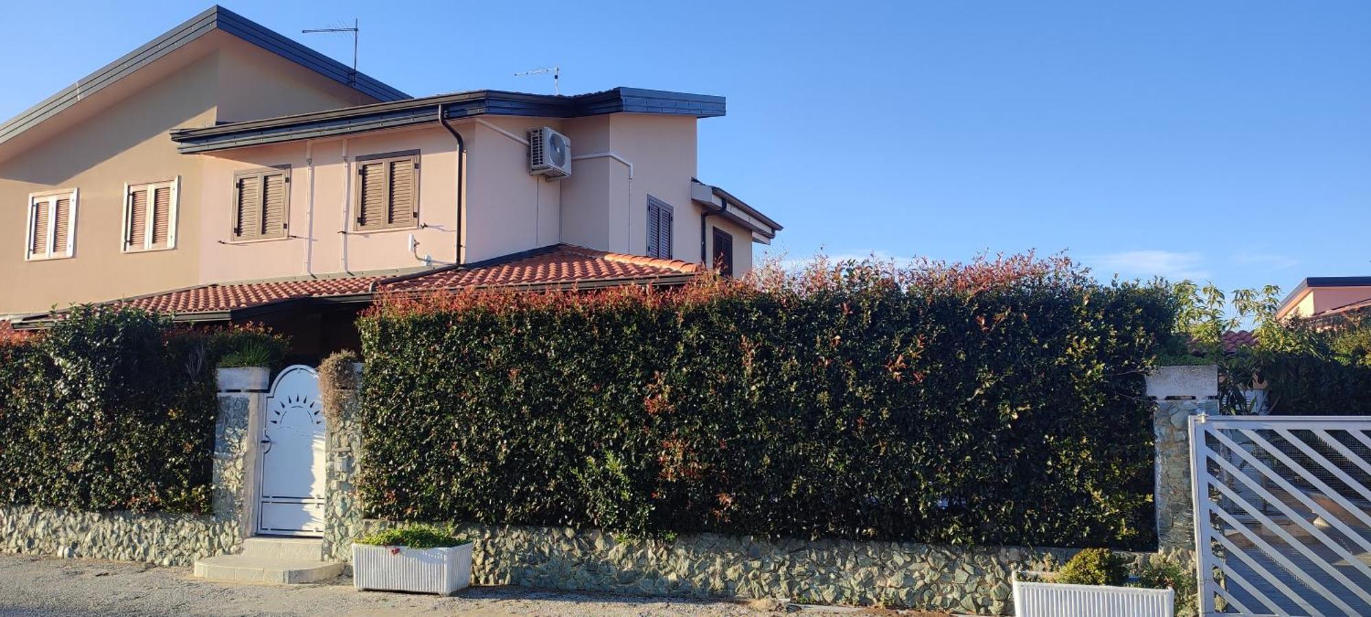 Villetta Aurora Villaggio Porto Ada A 2 Passi Dal Mare ピッツォ エクステリア 写真