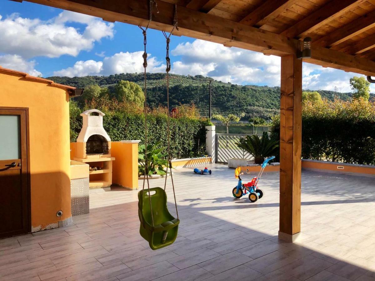 Villetta Aurora Villaggio Porto Ada A 2 Passi Dal Mare ピッツォ エクステリア 写真