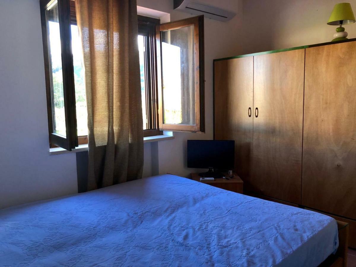 Villetta Aurora Villaggio Porto Ada A 2 Passi Dal Mare ピッツォ エクステリア 写真