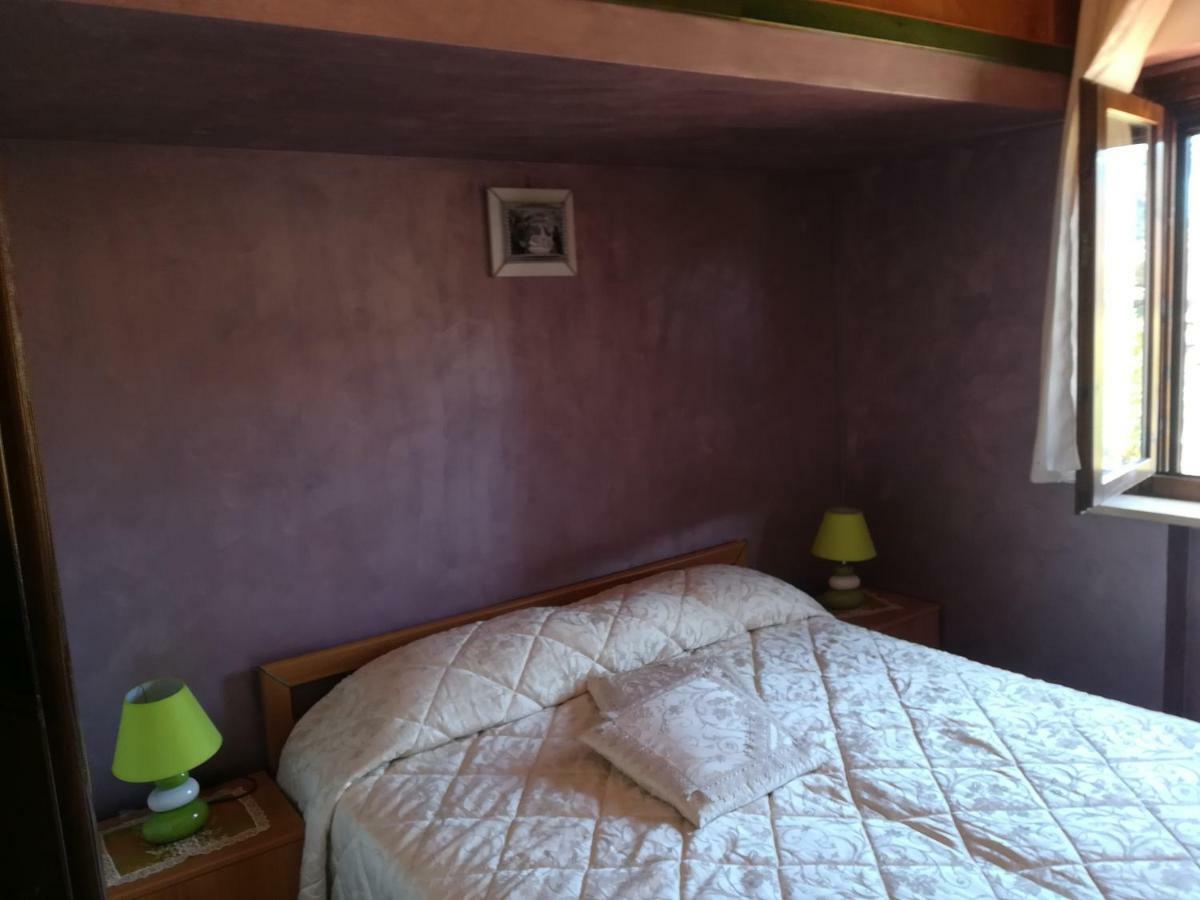 Villetta Aurora Villaggio Porto Ada A 2 Passi Dal Mare ピッツォ エクステリア 写真