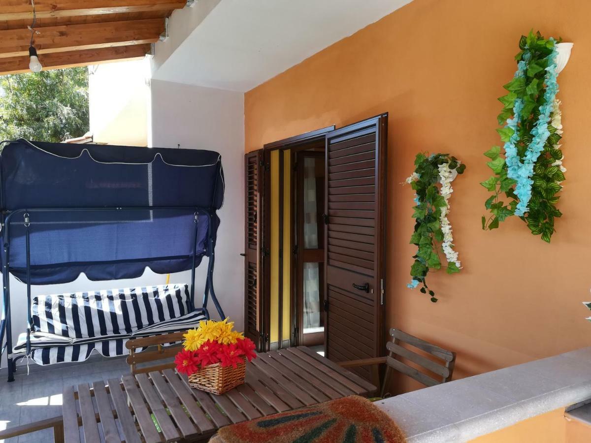Villetta Aurora Villaggio Porto Ada A 2 Passi Dal Mare ピッツォ エクステリア 写真
